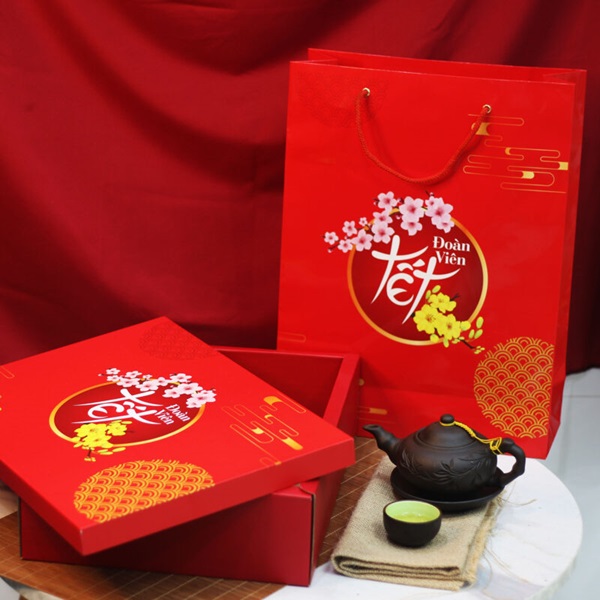 Túi giấy quà Tết
